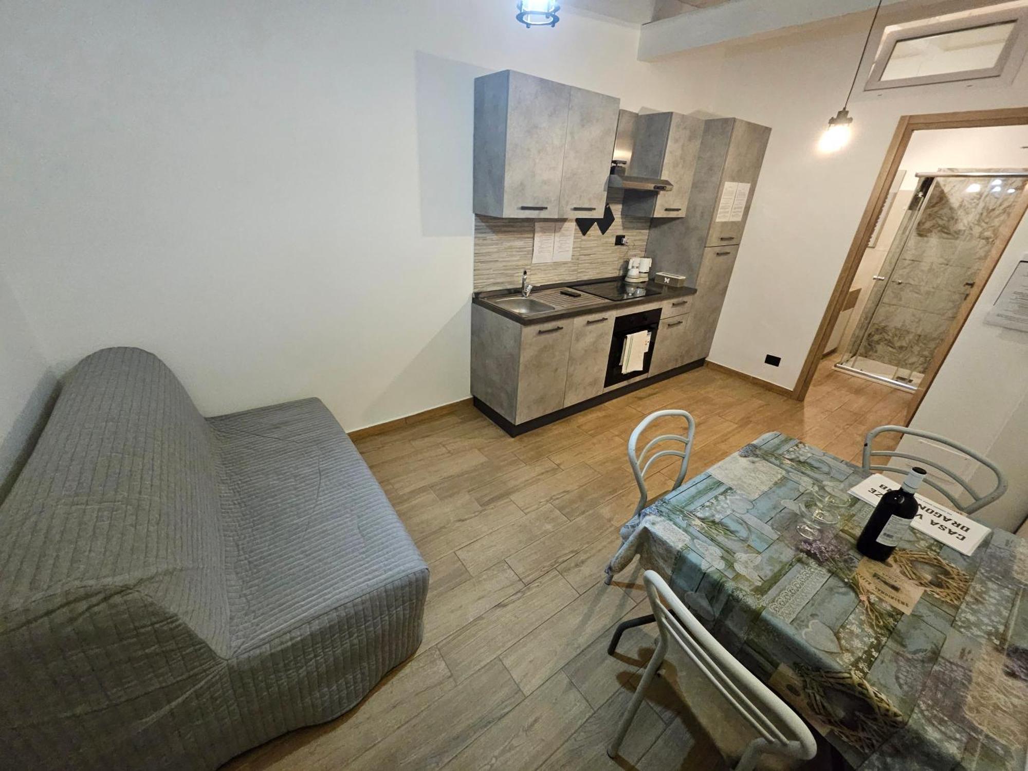 Casa Vacanze Dragona 15 Min Fco 10 Min Ostia Acilia Buitenkant foto